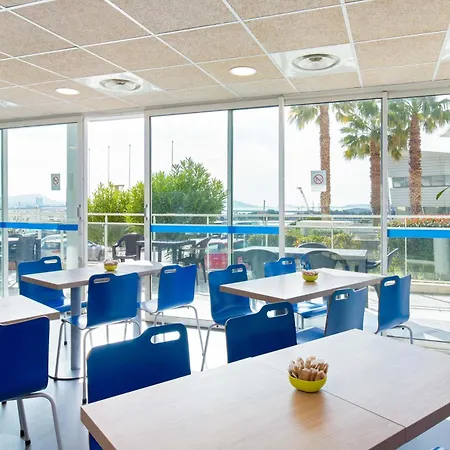 Ibis Budget L'estaque 호텔 2*